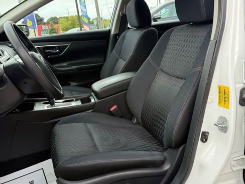 Used 2016 Nissan Altima 2.5 S w/ Power Driver Seat Package image 10