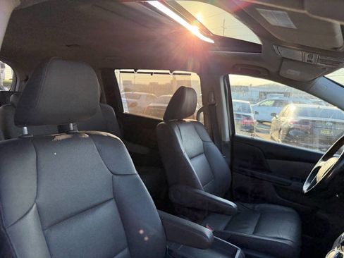 Used 2017 Honda Odyssey EX-L image 32