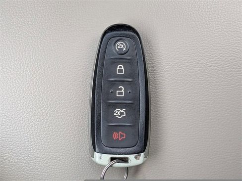 Used 2019 Ford Escape SEL image 34