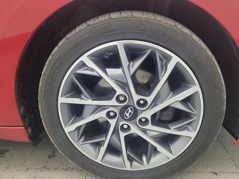 Used 2019 Hyundai Elantra SE FWD image 31