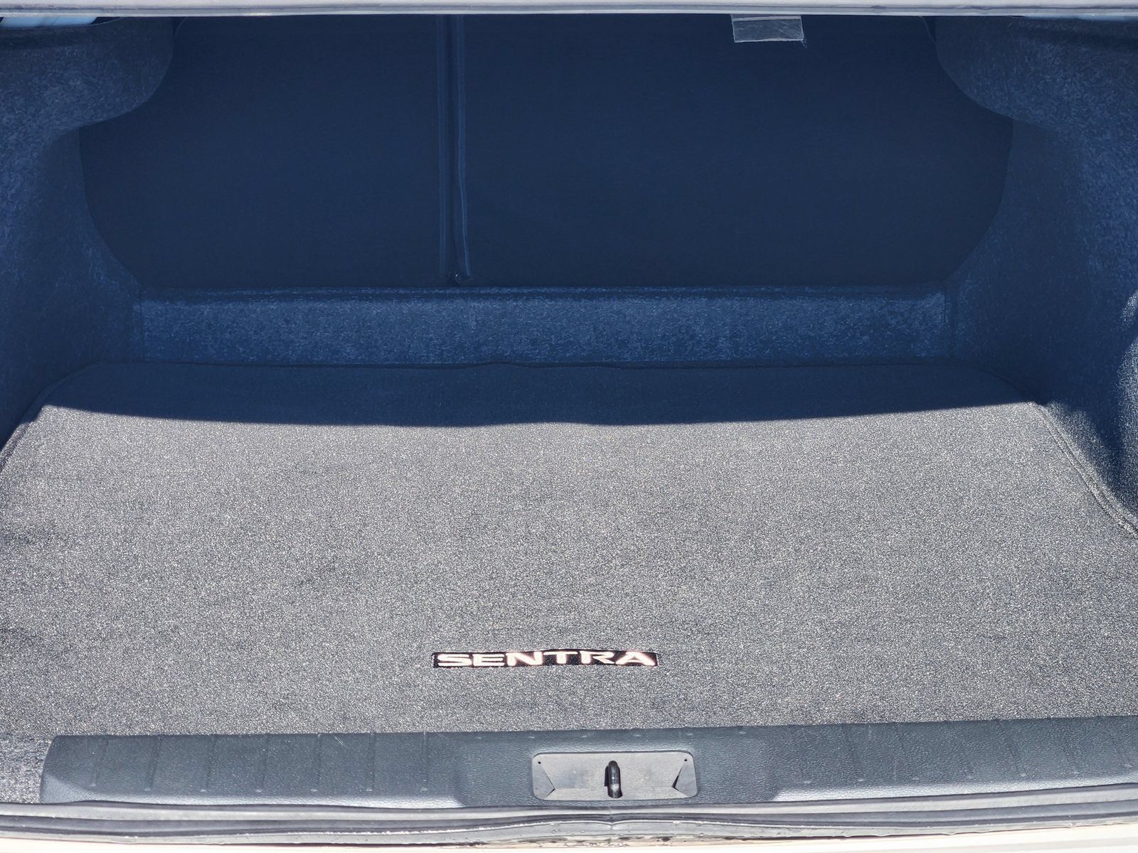 Used 2024 Nissan Sentra SR FWD image 31