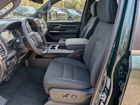 New 2026 RAM 1500 4x4 Crew Cab image 9