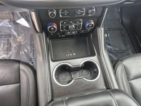 Used 2024 Chevrolet Tahoe LT AWD/4WD image 10