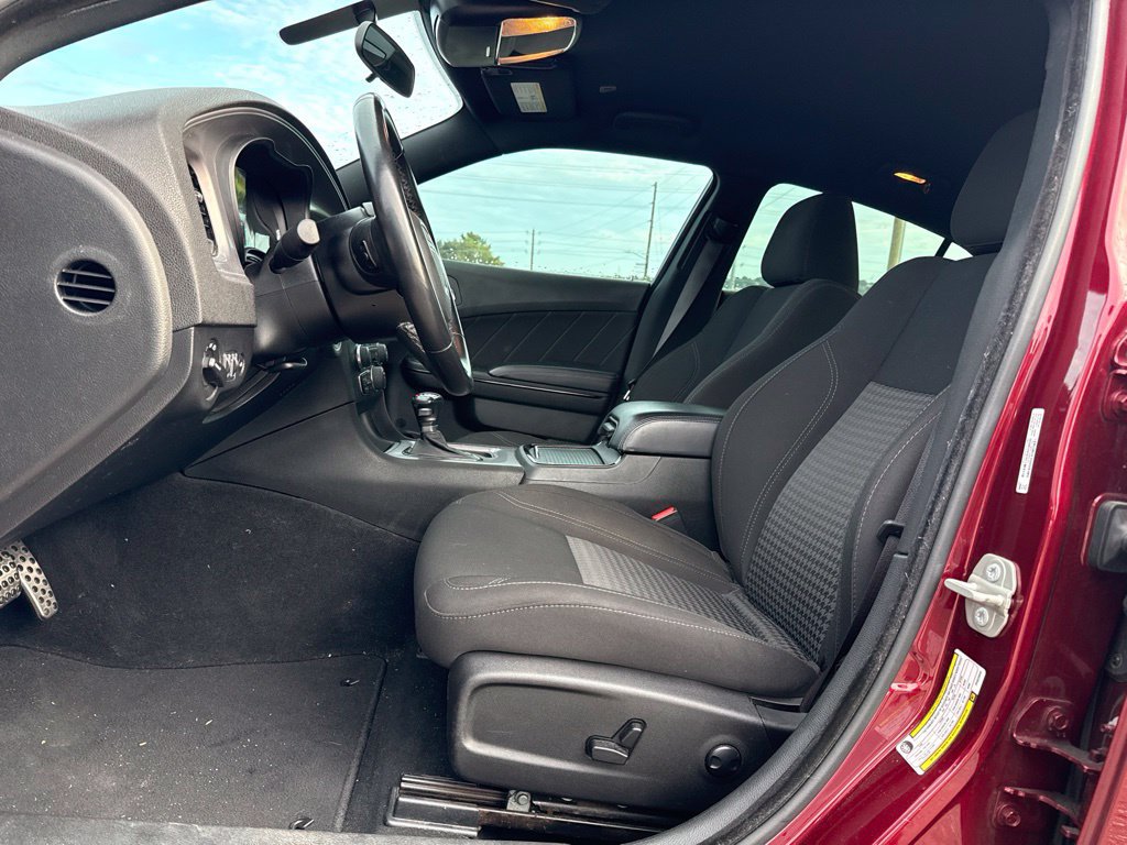 Used 2023 Dodge Charger SXT w/ Blacktop Package RWD image 6