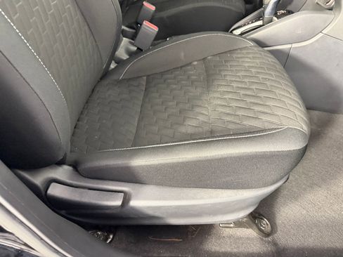 Used 2021 Nissan Kicks S FWD image 31