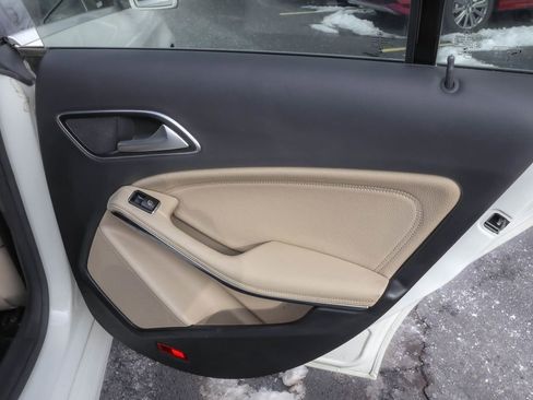 Used 2018 Mercedes-Benz CLA 250 4MATIC image 28