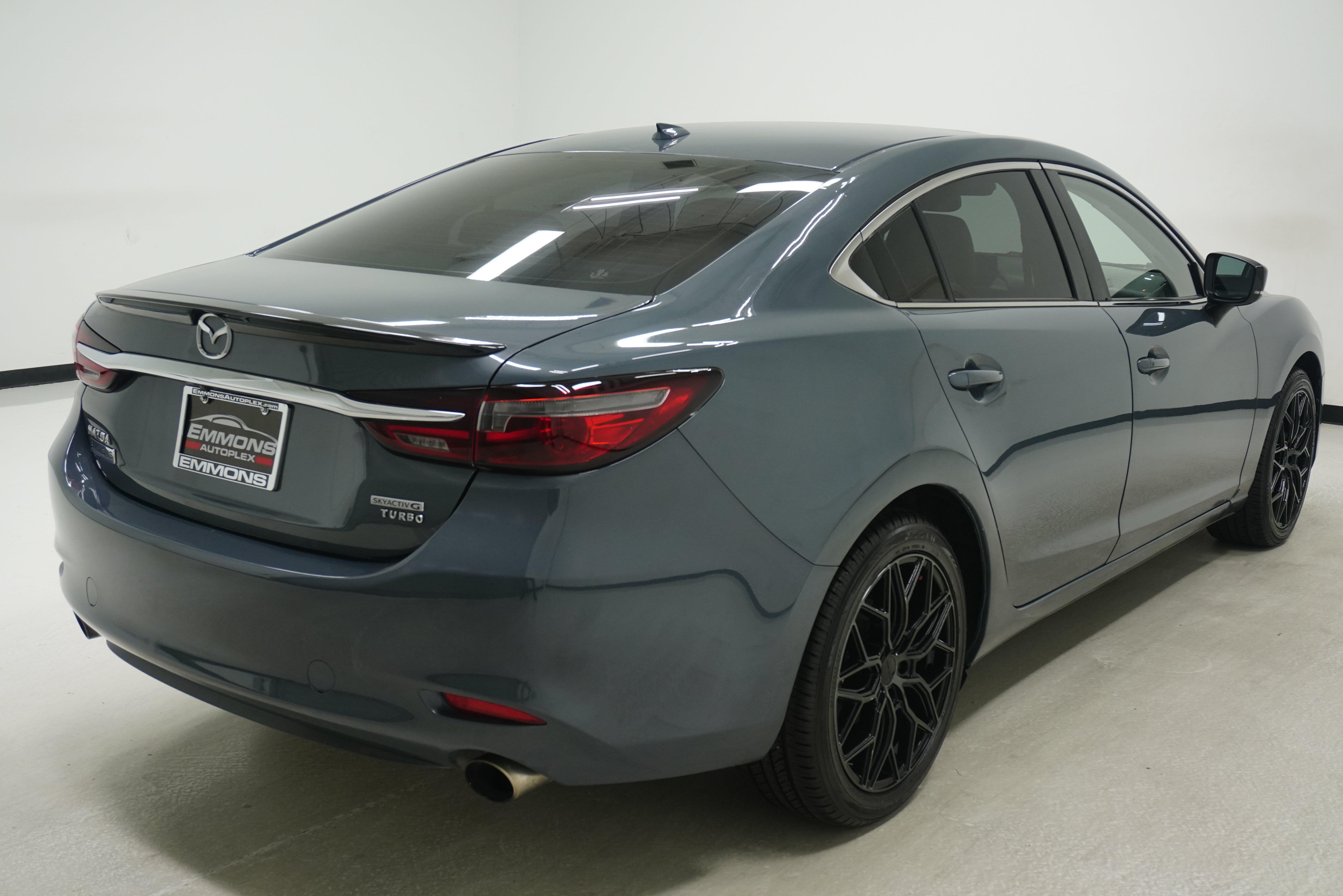 Used 2021 MAZDA MAZDA6 Carbon Edition FWD image 4