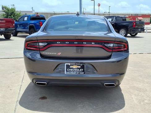 Used 2022 Dodge Charger SXT AWD/4WD image 6
