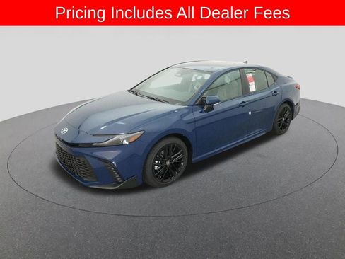 New 2026 Toyota Camry SE FWD image 1