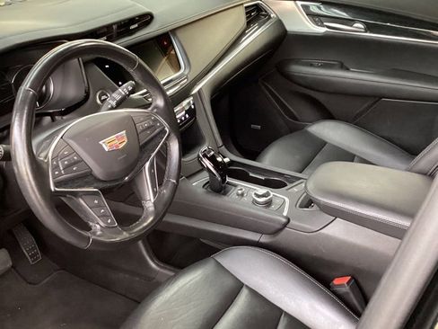 Used 2023 Cadillac XT5 Premium Luxury image 10