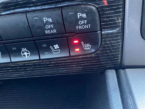 Used 2017 RAM 1500 Limited AWD/4WD image 44