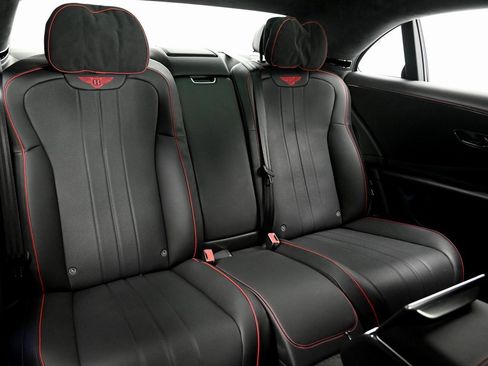 Used 2021 Bentley Flying Spur V8 image 7