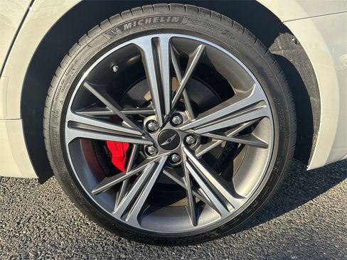 Used 2025 Genesis G70 3.3T Advanced w/ Sport Prestige Package image 19