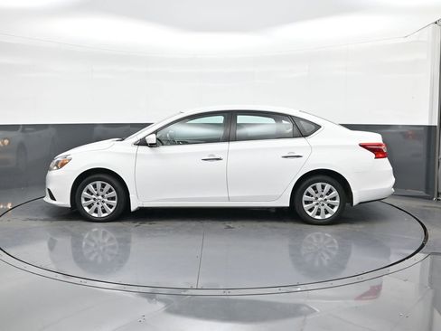 Used 2019 Nissan Sentra S FWD image 4