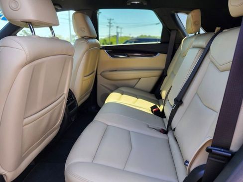 Used 2019 Cadillac XT5 FWD image 14