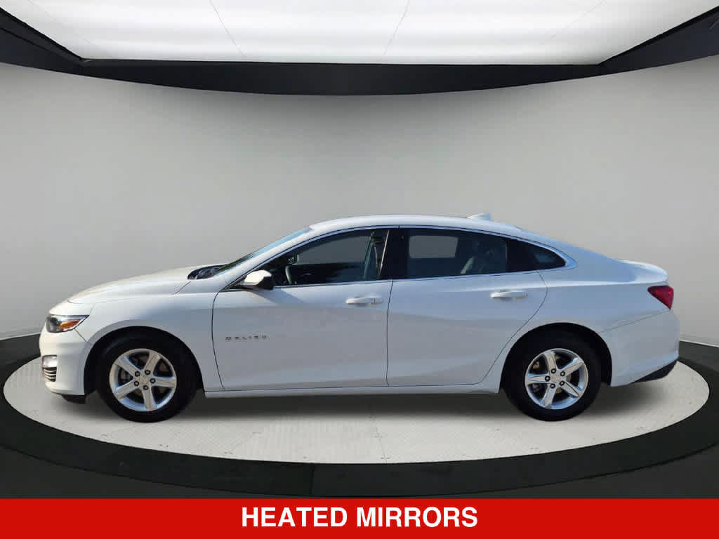 Used 2024 Chevrolet Malibu LT FWD image 3