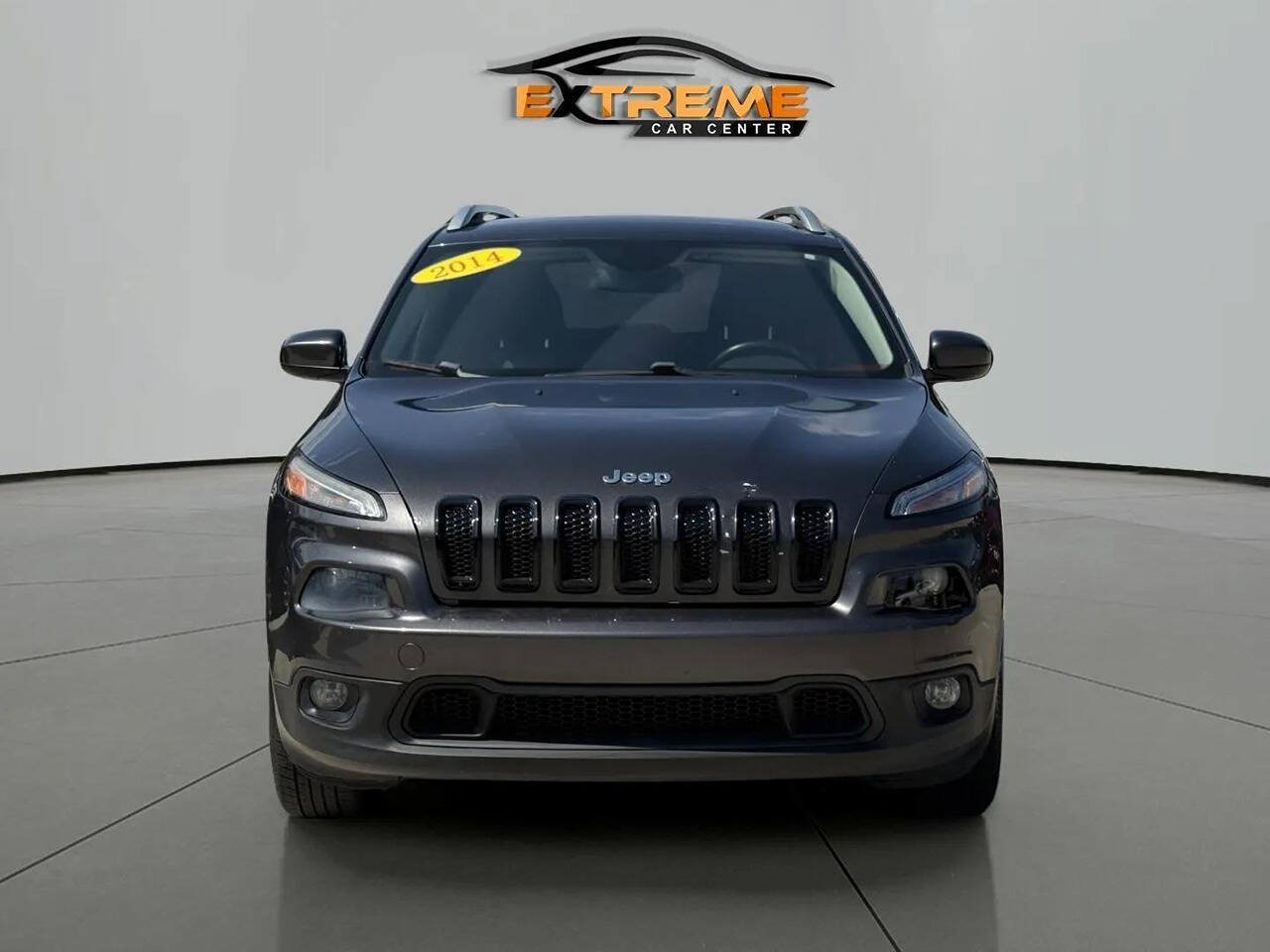 Used 2014 Jeep Cherokee Latitude w/ Cold Weather Group AWD/4WD image 9