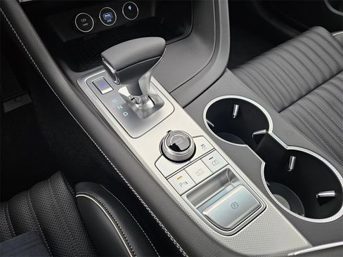 New 2026 Genesis G70 2.5T Prestige image 30