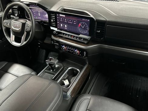 Used 2026 GMC Sierra 1500 Elevation w/ Elevation Premium Package AWD/4WD image 12