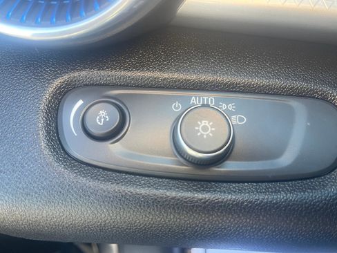 Used 2024 Chevrolet Trax LT w/ Driver Confidence Package image 17