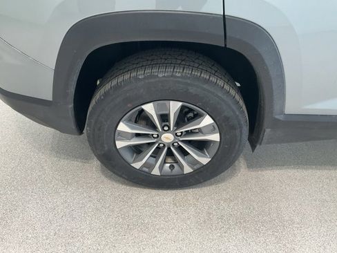 New 2026 Chevrolet Equinox LT w/ Convenience Package II image 7