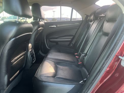 Used 2020 Chrysler 300 Limited RWD image 30