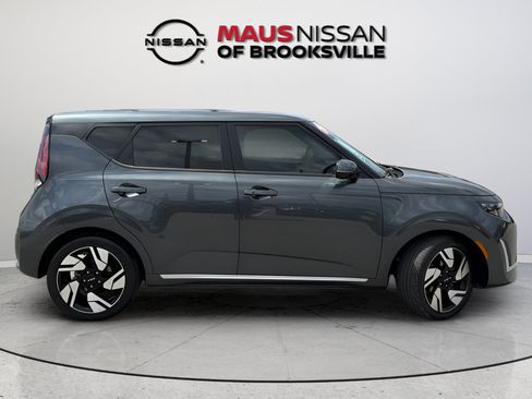 Used 2023 Kia Soul GT-Line FWD image 9