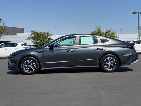 Used 2026 Hyundai Sonata Blue FWD image 9