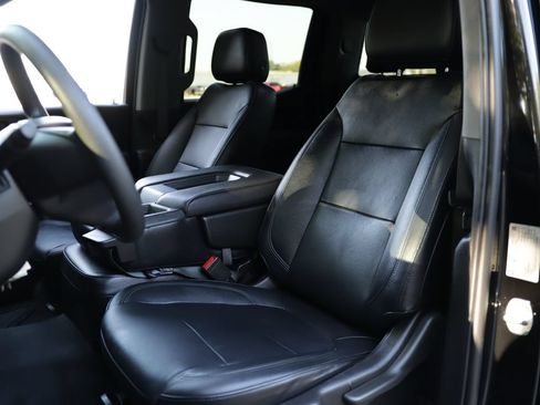 Used 2019 Chevrolet Silverado 1500 Custom Trail Boss w/ Custom Convenience Package AWD/4WD image 20