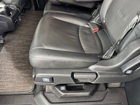 Used 2023 Honda Odyssey Touring image 27