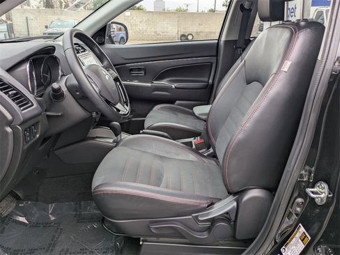 Used 2025 Mitsubishi Outlander Sport SE image 25