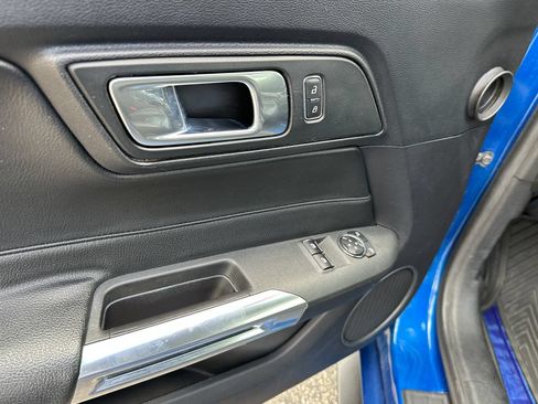 Used 2018 Ford Mustang GT RWD image 23