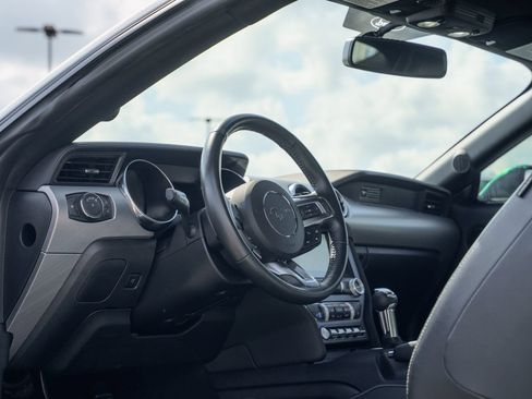 Certified 2020 Ford Mustang Premium RWD image 30