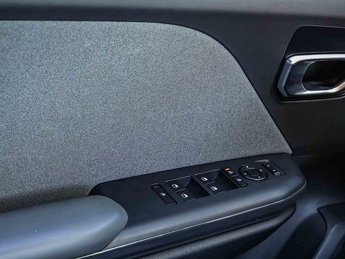 Certified 2025 Kia K4 EX image 14