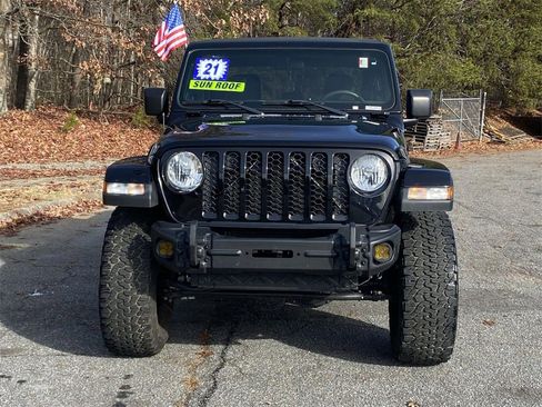 Used 2021 Jeep Gladiator Sport image 7