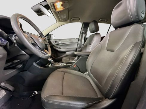 Used 2023 Buick Encore GX Select FWD image 22