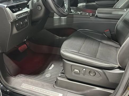 Used 2022 Cadillac Escalade Sport w/ LPO, ONYX Package AWD/4WD image 7