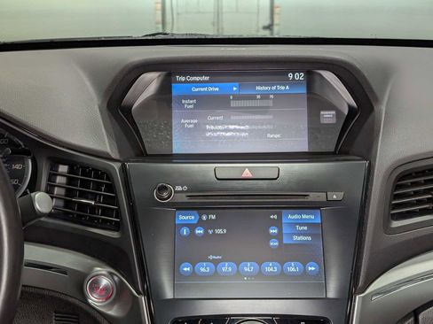 Used 2020 Acura ILX w/ Premium Package image 19