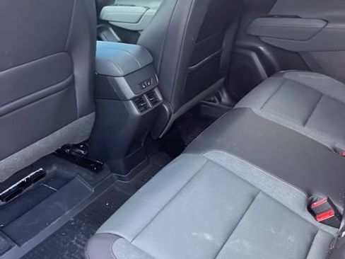 Used 2026 GMC Terrain AT4 w/ Convenience Package III AWD/4WD image 4