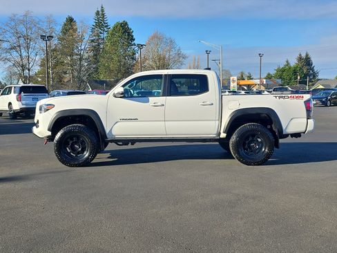 Certified 2023 Toyota Tacoma TRD Off-Road image 6