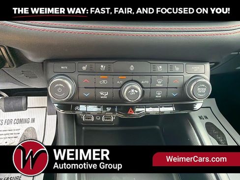 Used 2024 Dodge Durango GT AWD/4WD image 37
