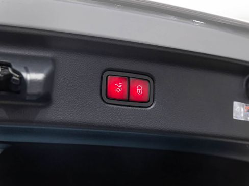 Used 2025 Mercedes-Benz S 580 4MATIC Sedan image 34