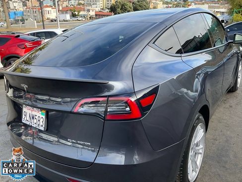 Used 2024 Tesla Model Y Long Range AWD/4WD image 92