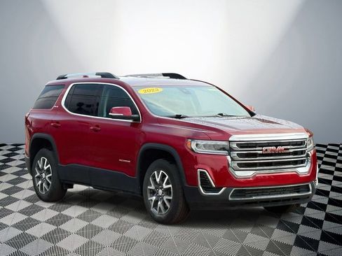 Used 2023 GMC Acadia SLE w/ Driver Convenience Package FWD image 4