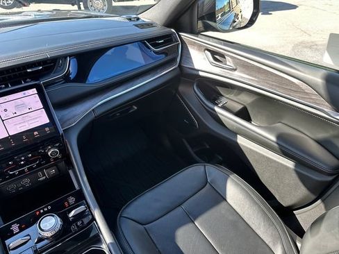 Used 2024 Jeep Grand Cherokee L Overland w/ Rear Seat Video Group I image 24