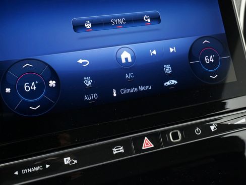 Used 2024 Mercedes-Benz CLE 300 4MATIC Cabriolet image 51