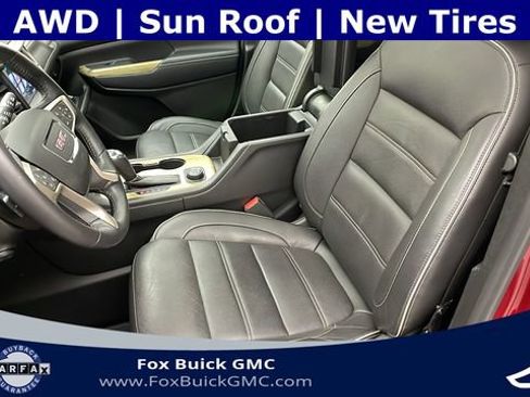 Used 2018 GMC Acadia Denali w/ Technology Package image 32