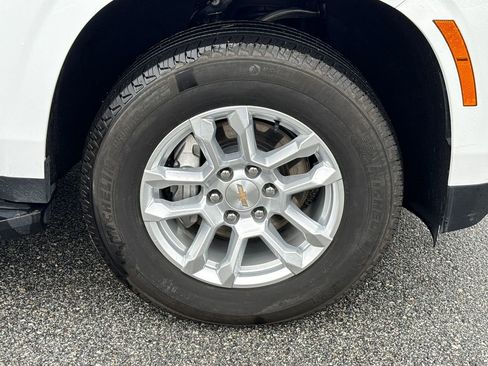 Certified 2025 Chevrolet Tahoe LT image 12