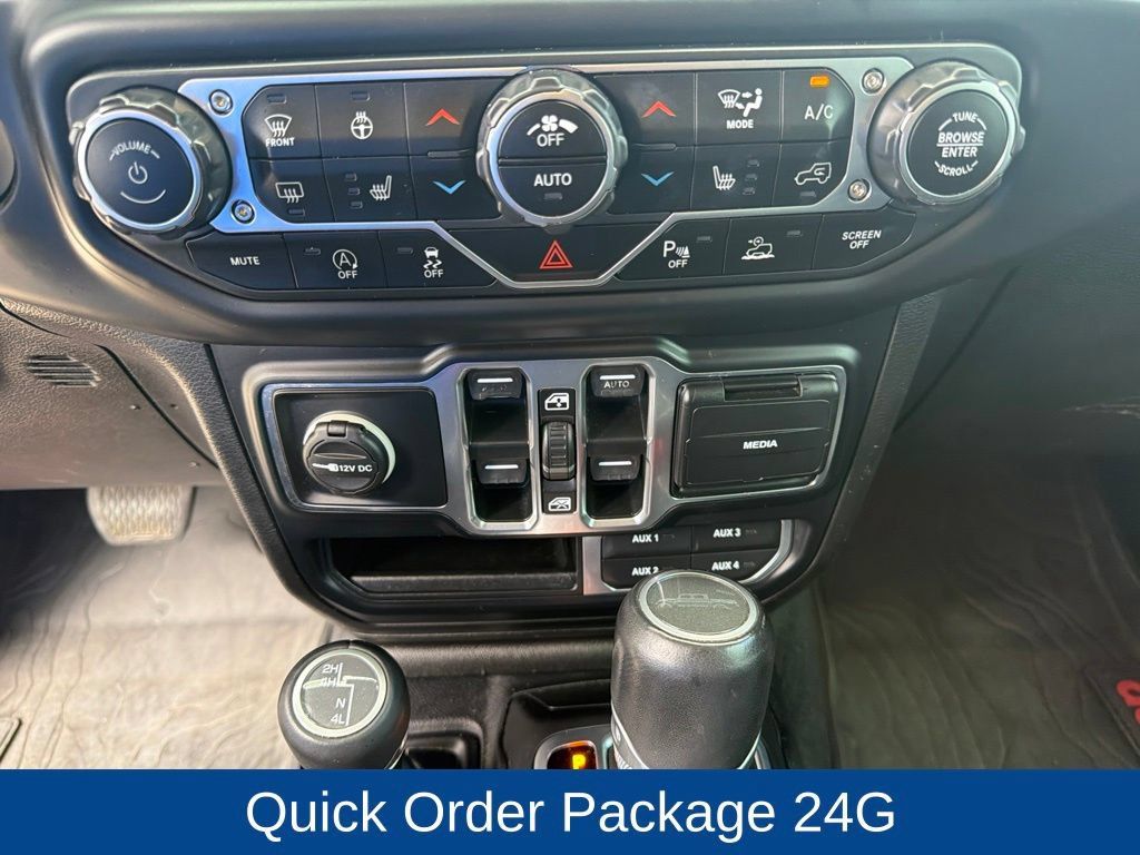 Used 2020 Jeep Gladiator Overland AWD/4WD image 24