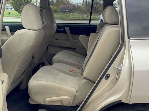 Used 2013 Toyota Highlander Plus image 15